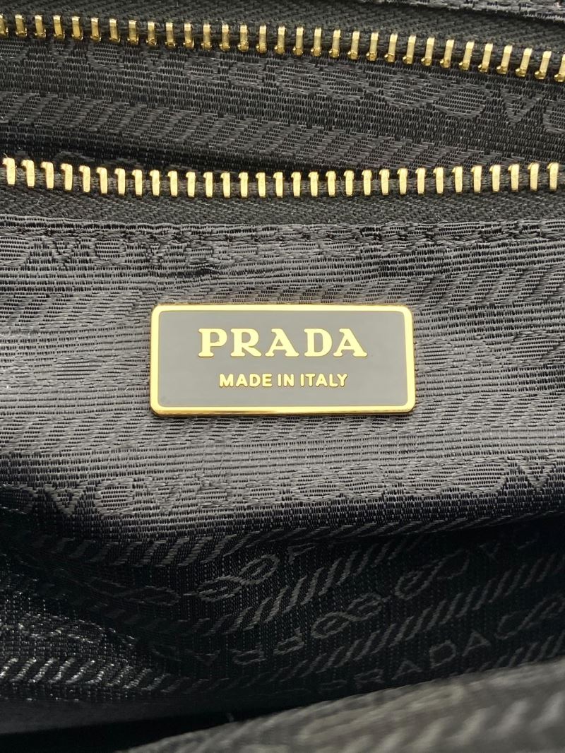 Pra*a top handle bags